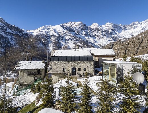 Chalet Savina in Breuil-Cervinia, Italy