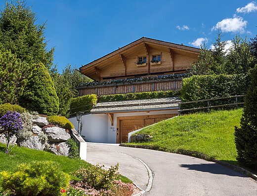 Chalet Elisa in Gstaad, Switzerland